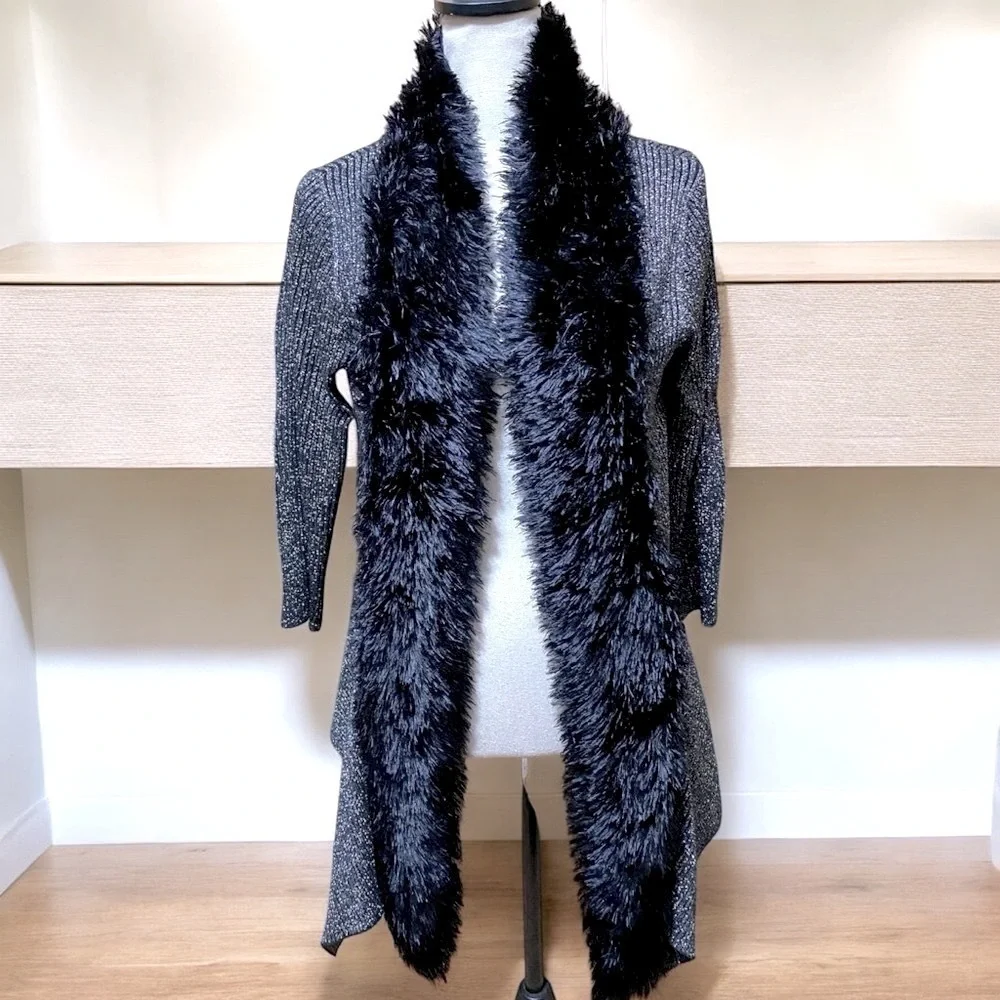 Lauren Michelle-Medium silver threads sweater w/black faux fur trim. EUC!! - Picture 7 of 12